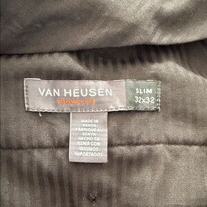 Van Heusen Traveler Slim Fit Pants in Black